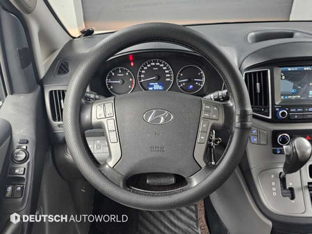 Hyundai Starex — photo 13