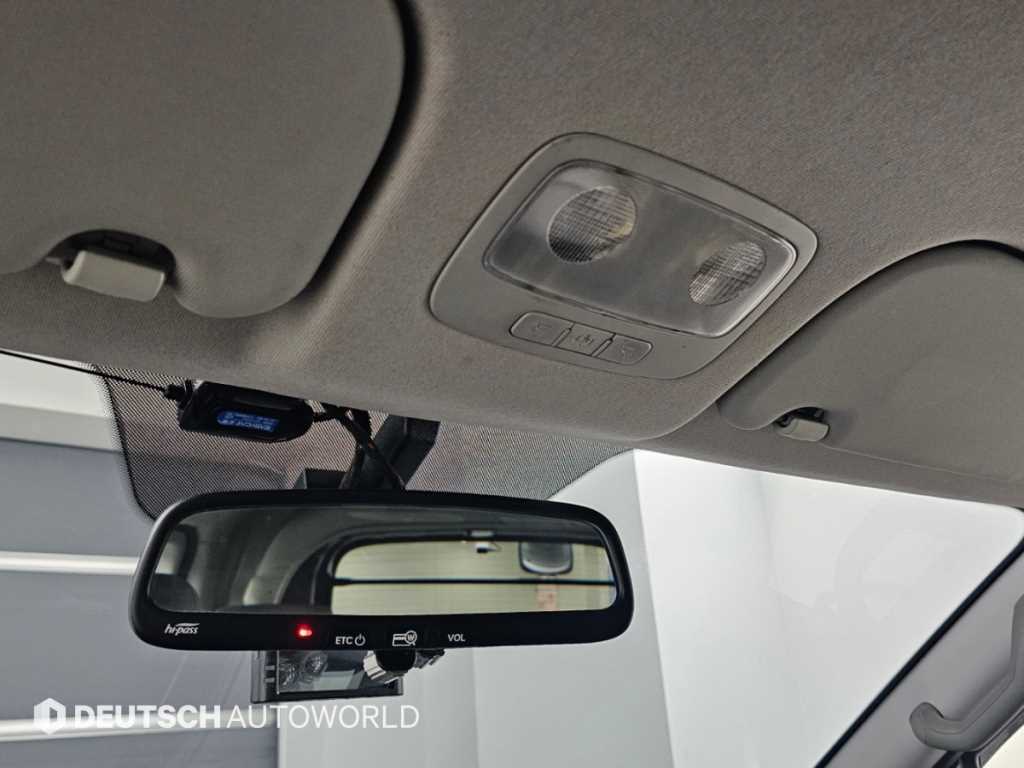 Hyundai Starex — photo 18