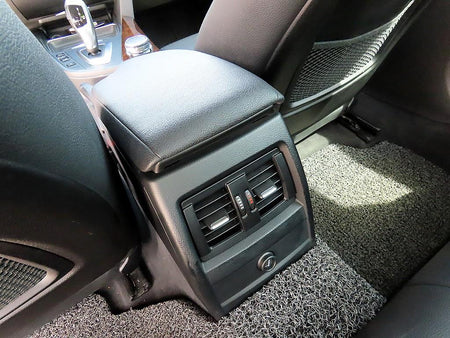 BMW 3-Series — photo 17