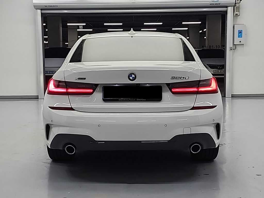 BMW 3-Series — photo 03