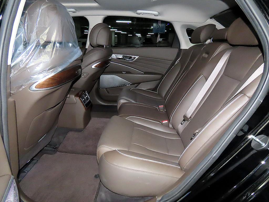 Kia K9 — photo 07