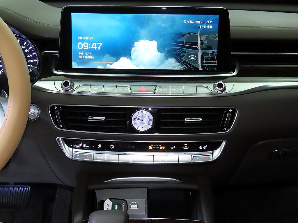 Kia K9 — photo 11