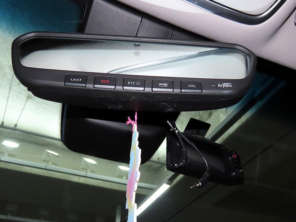 Kia K9 — photo 15