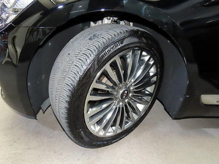 Kia K9 — photo 20