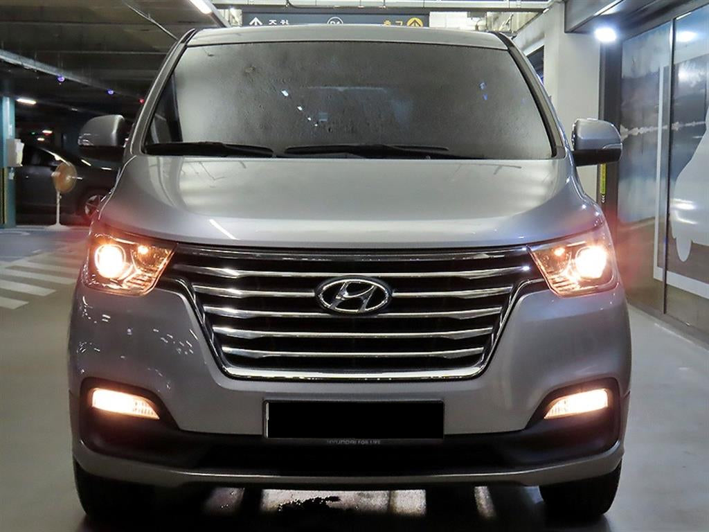 Hyundai Starex — photo 02