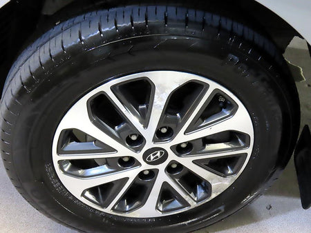 Hyundai Starex — photo 20
