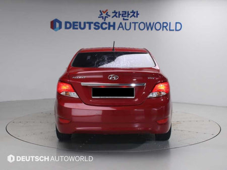 Hyundai Accent — photo 04