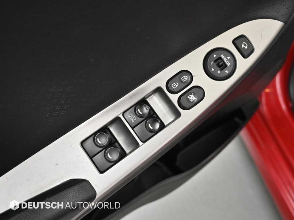 Hyundai Accent — photo 15
