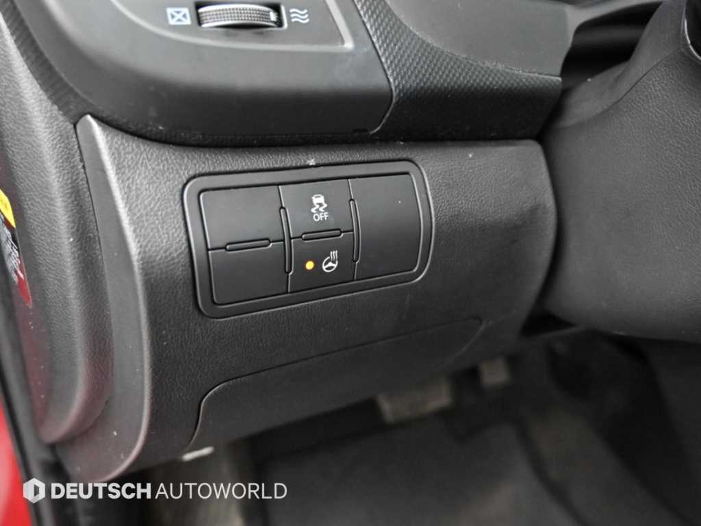 Hyundai Accent — photo 16