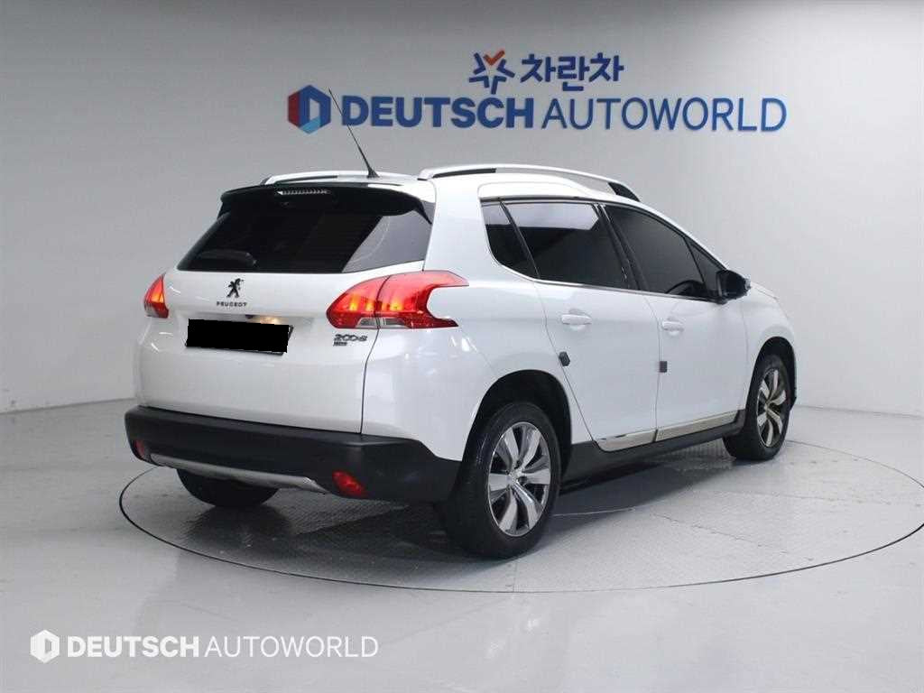 Peugeot 2008 — photo 02