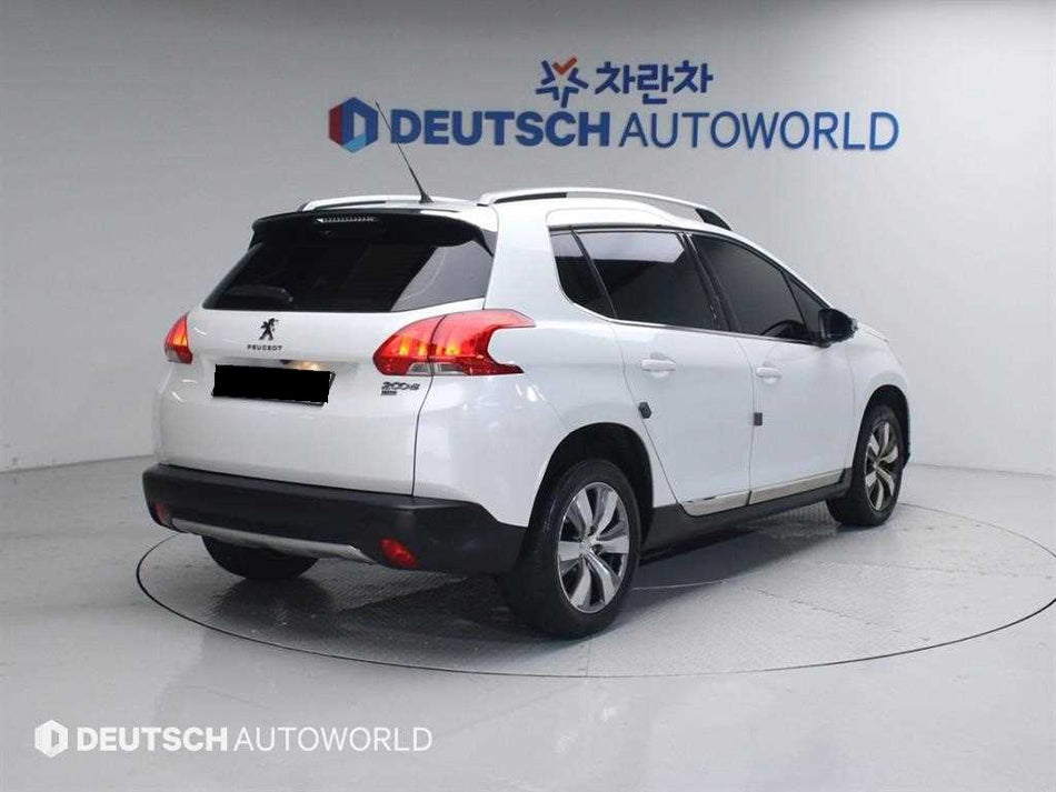 Peugeot 2008 — photo 02