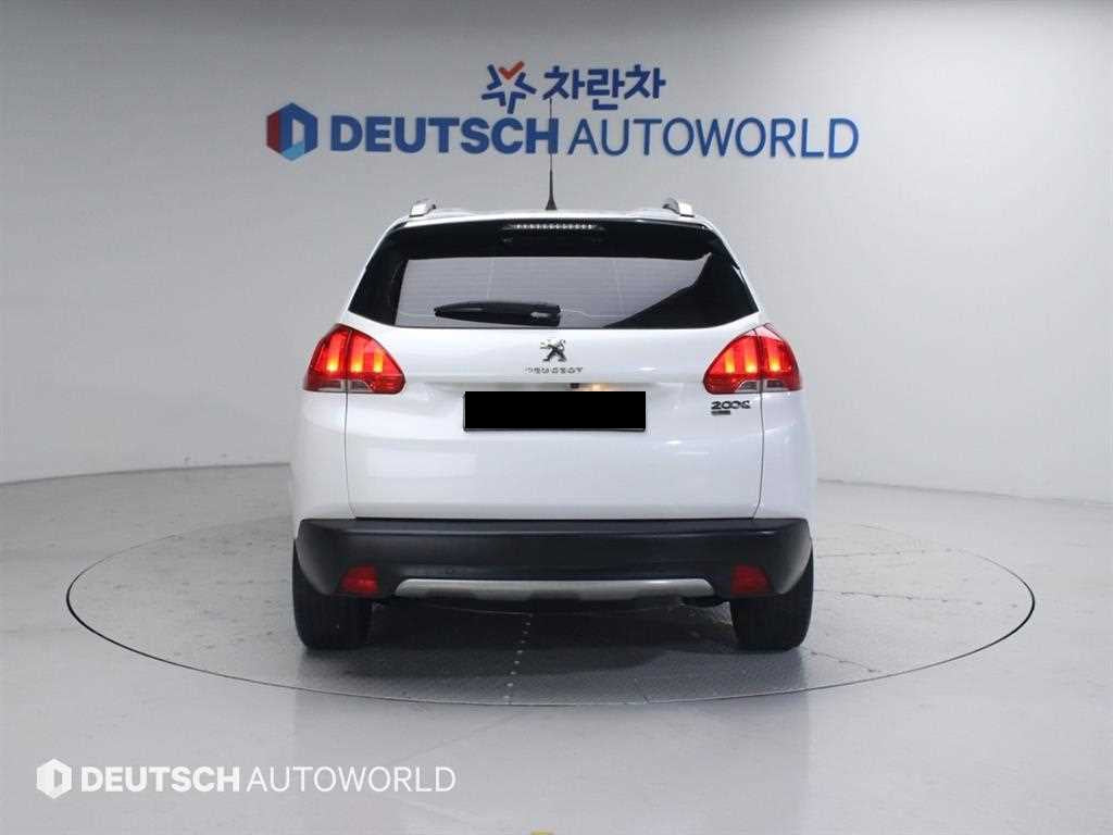 Peugeot 2008 — photo 04