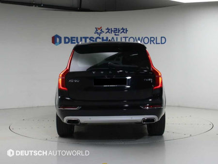 Volvo XC90 — photo 04
