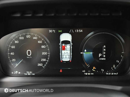 Volvo XC90 — photo 08