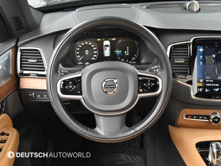 Volvo XC90 — photo 13