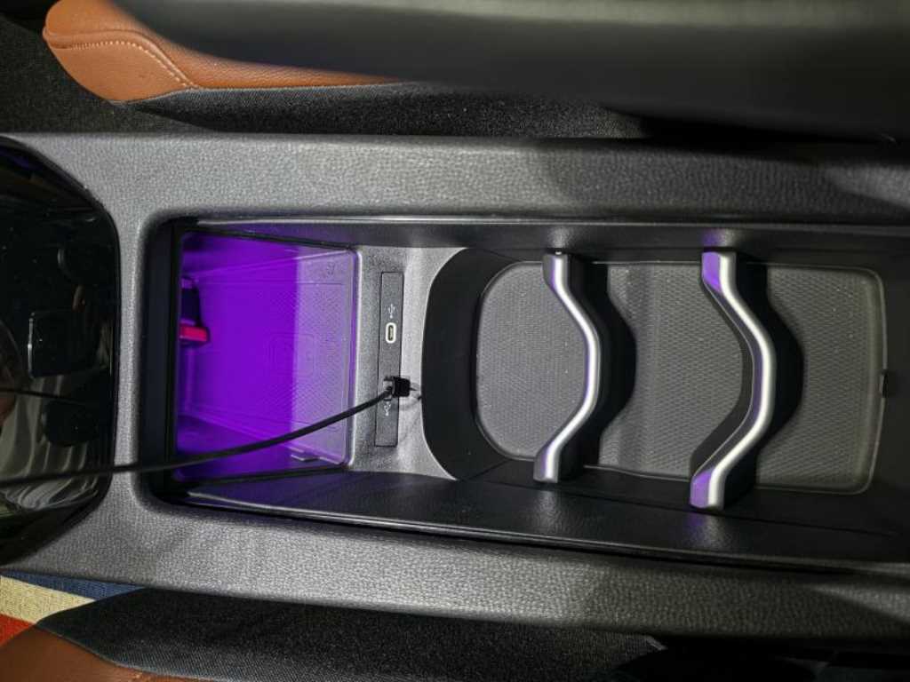 Volkswagen ID.4 — photo 14