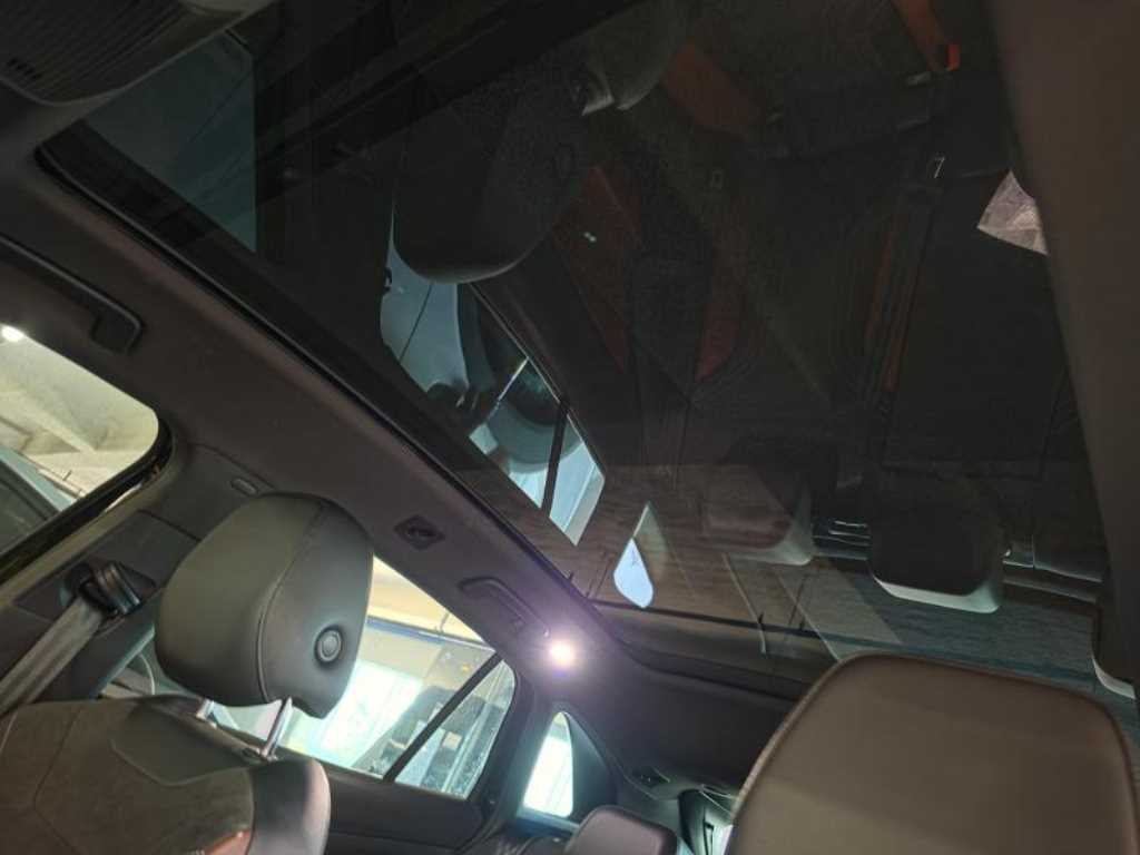 Volkswagen ID.4 — photo 19