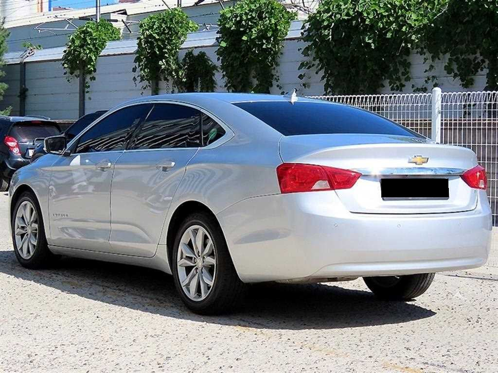 CHEVROLET Impala — photo 03