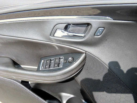 CHEVROLET Impala — photo 11
