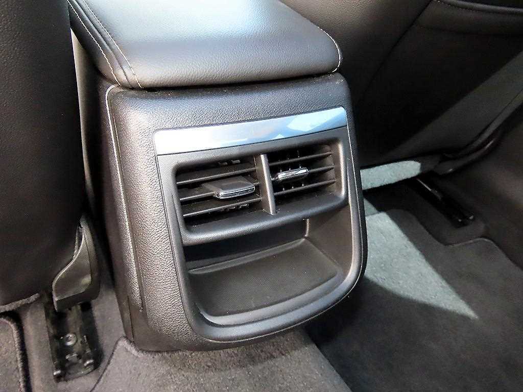 CHEVROLET Impala — photo 17