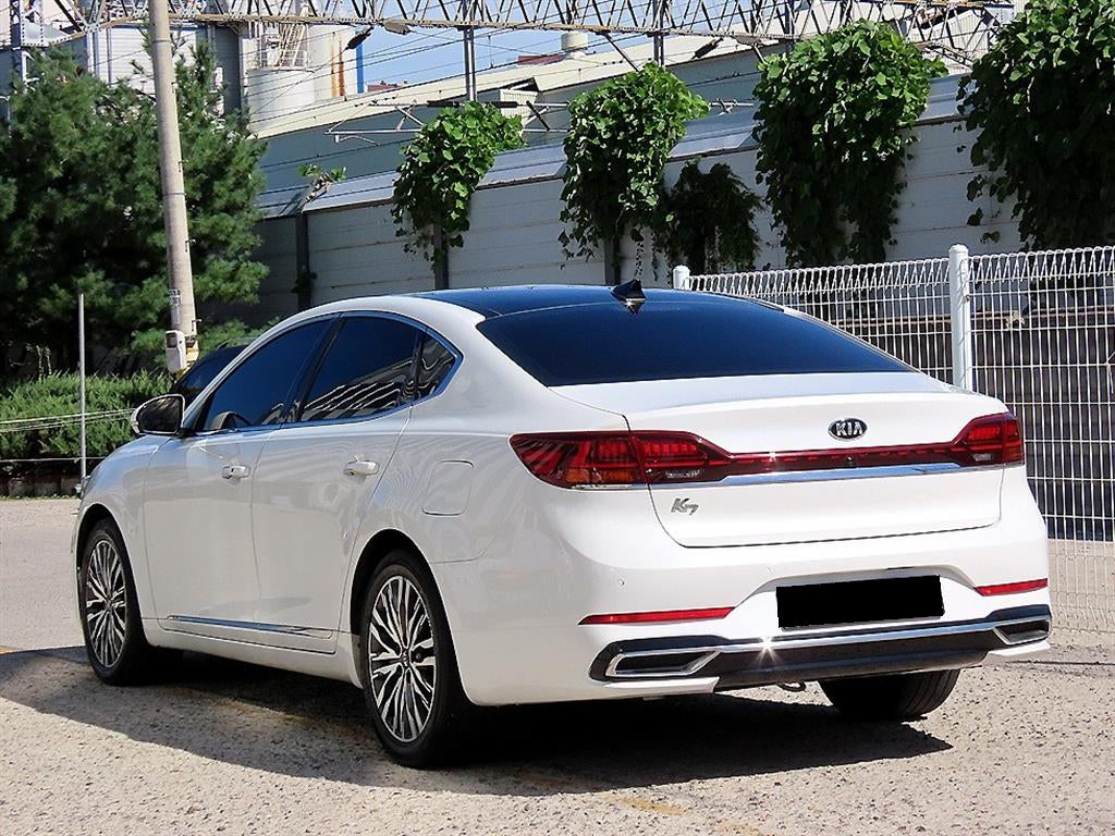 Kia K7 — photo 03