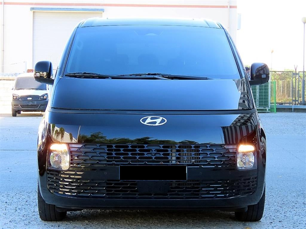 Hyundai Staria — photo 01