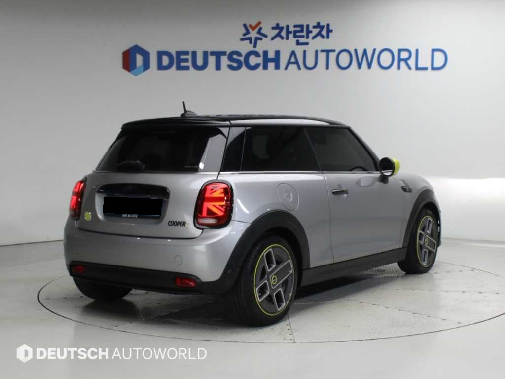 Mini Cooper — photo 02
