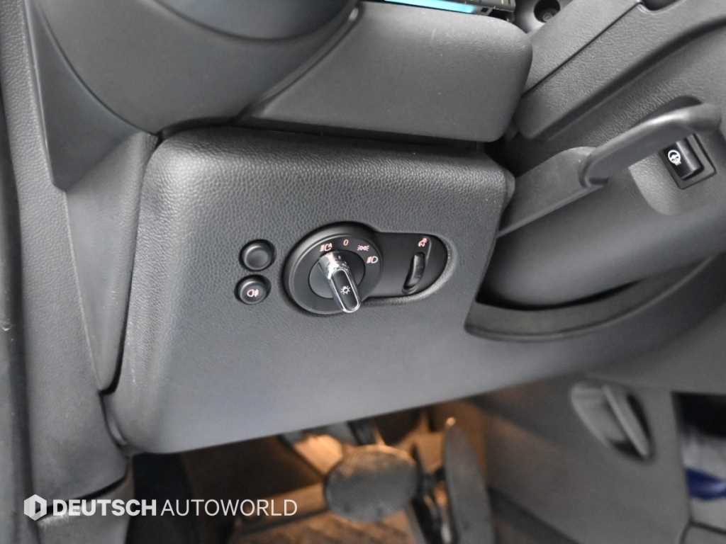 Mini Cooper — photo 16