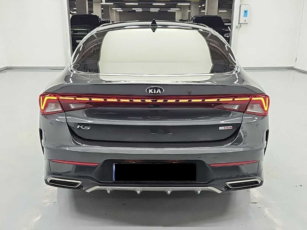 Kia K5 — photo 03