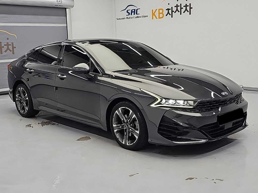 Kia K5 — photo 04