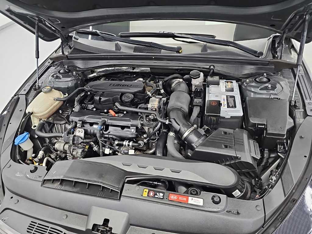 Kia K5 — photo 05