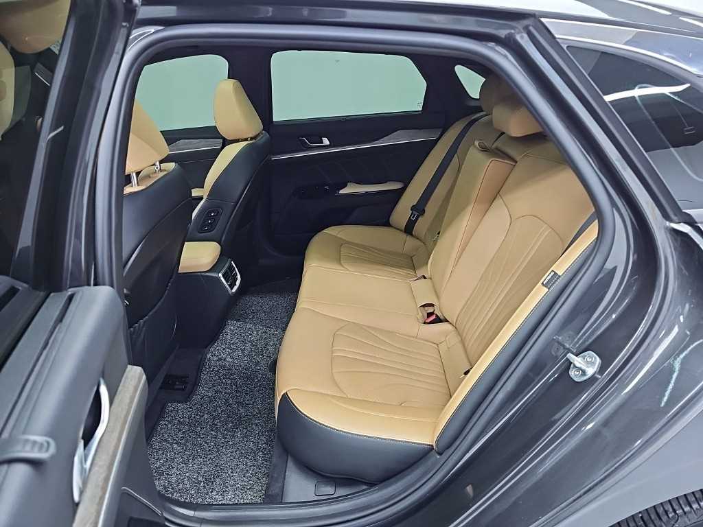 Kia K5 — photo 12