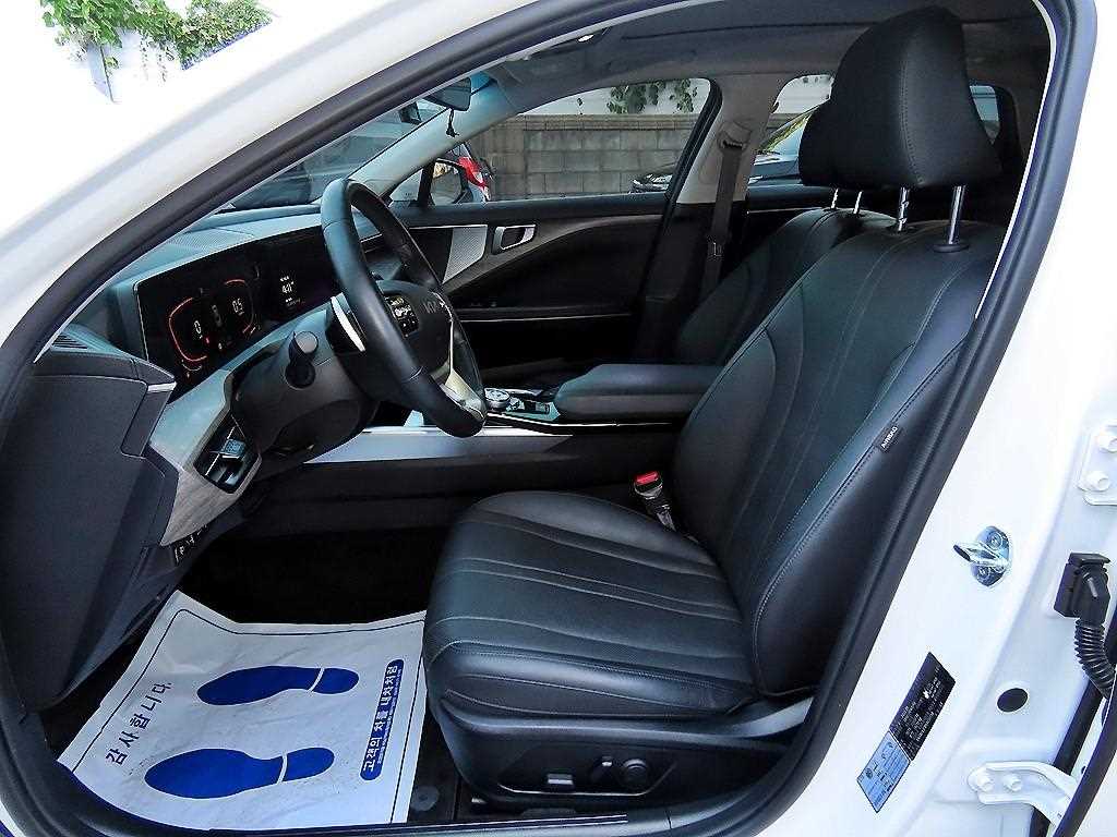 Kia K8 — photo 05