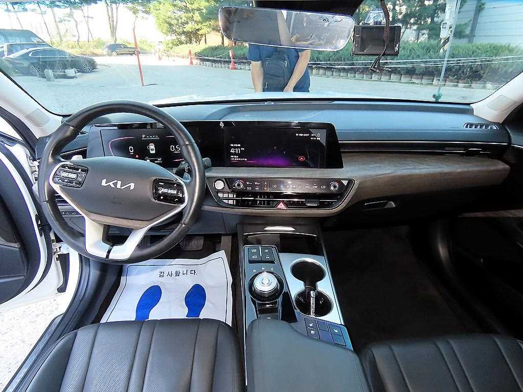 Kia K8 — photo 07