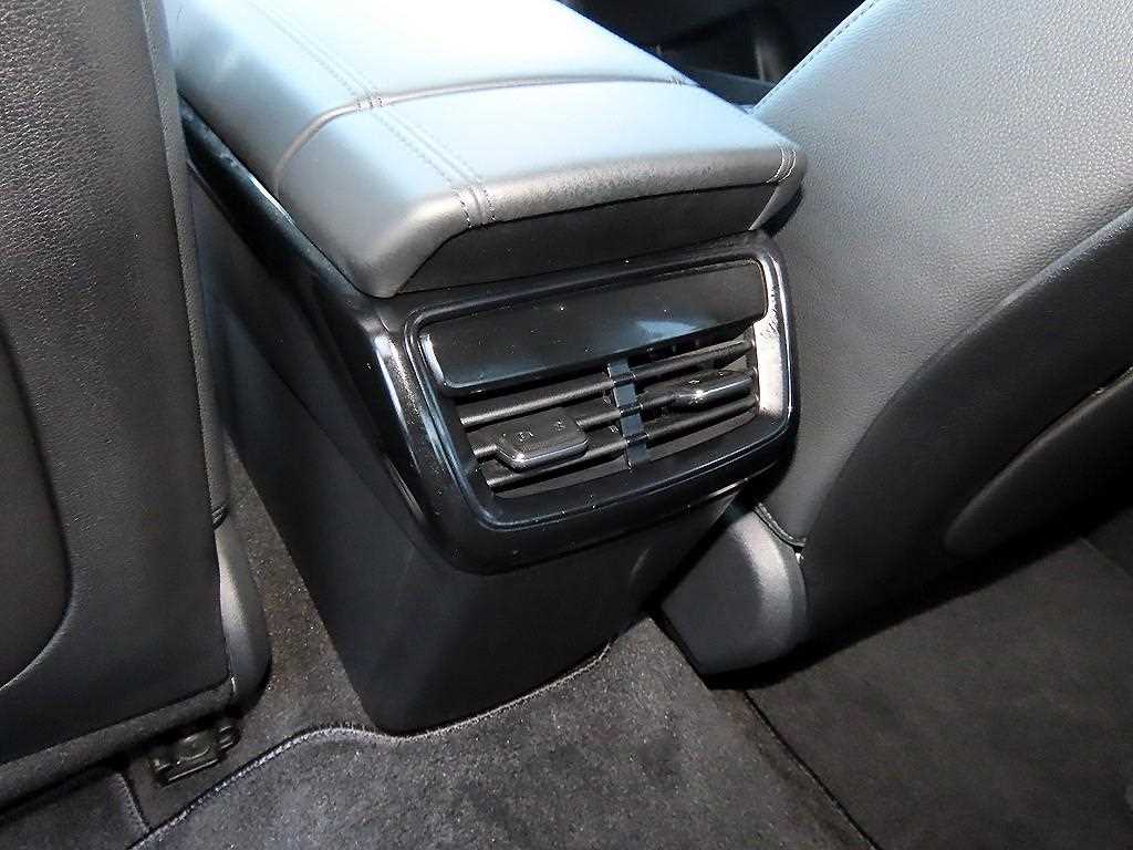 Kia K8 — photo 18