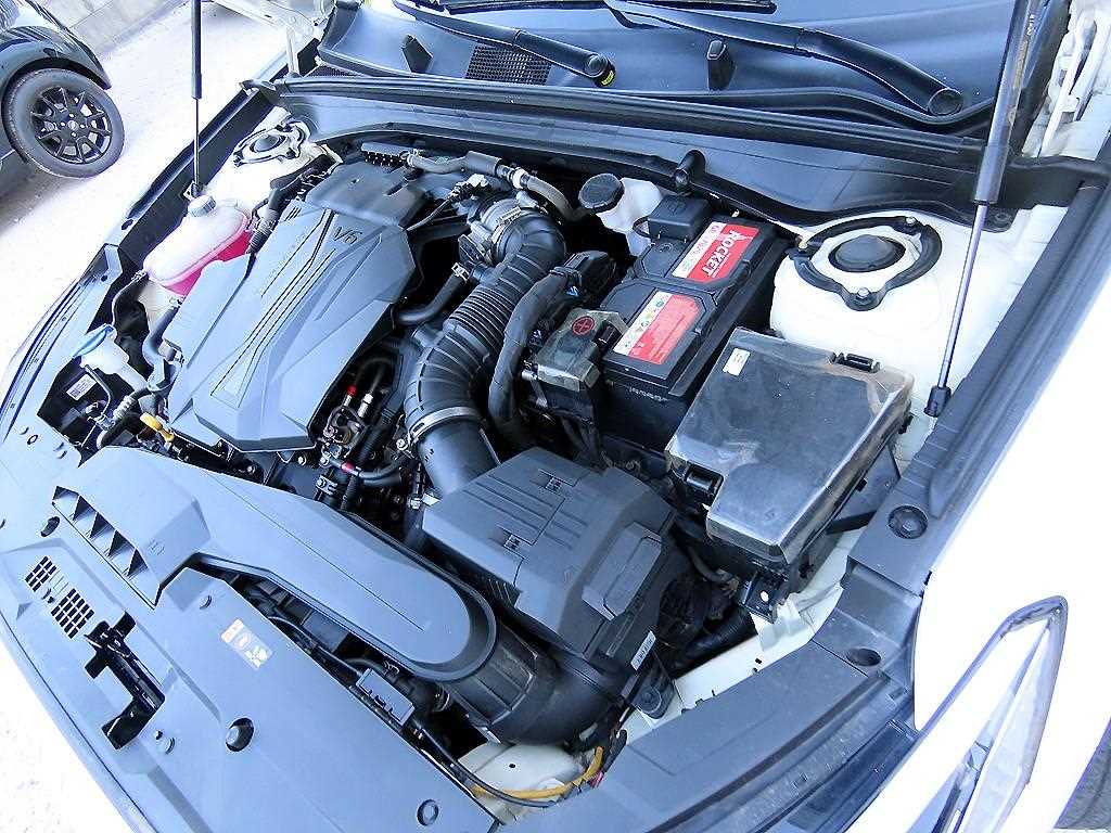 Kia K8 — photo 19