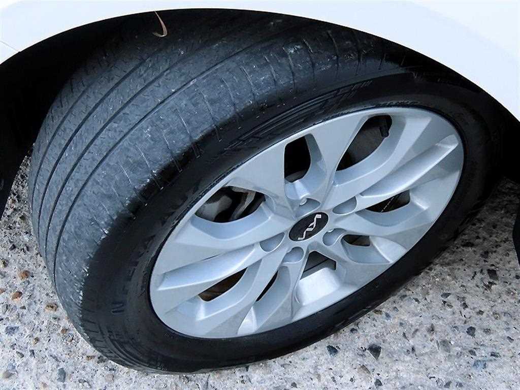 Kia K8 — photo 20