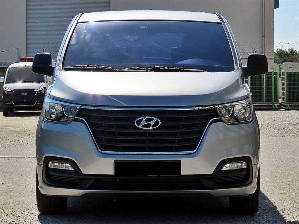 Hyundai Starex — photo 01