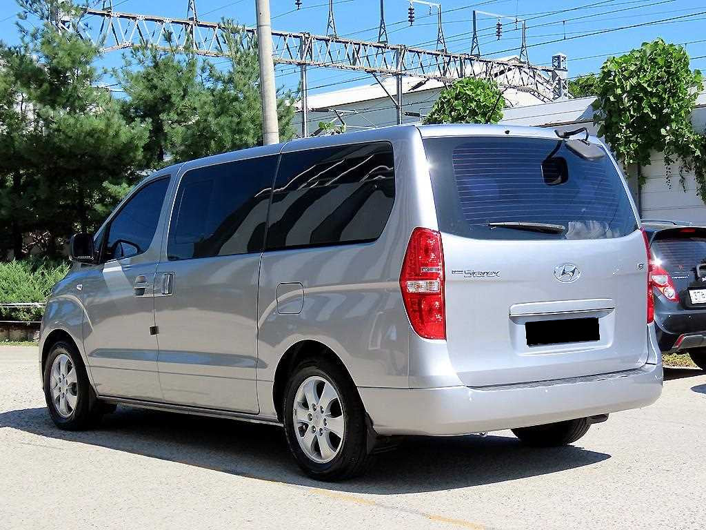 Hyundai Starex — photo 03