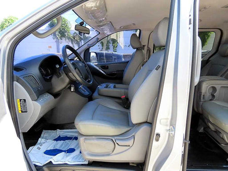 Hyundai Starex — photo 05