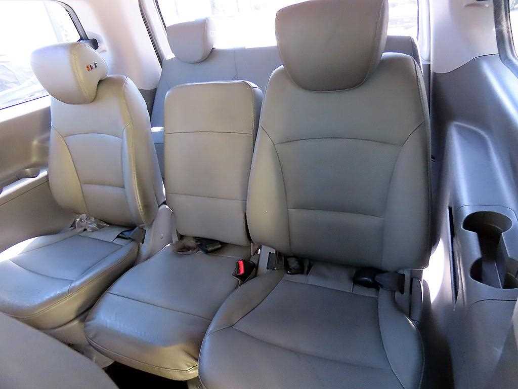 Hyundai Starex — photo 07