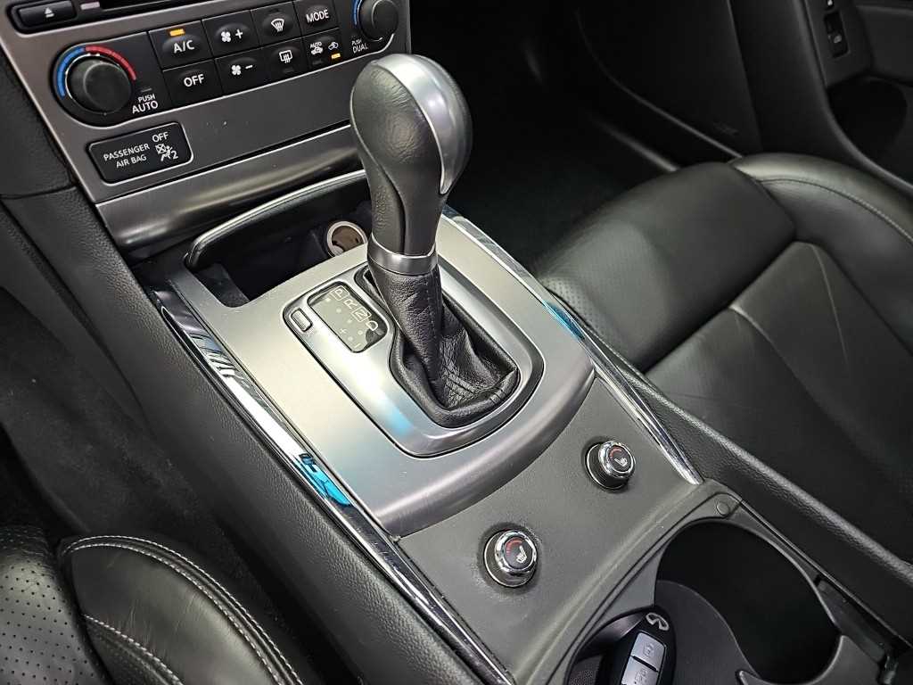 Infiniti G — photo 08