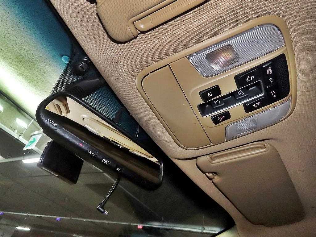 Kia Carnival — photo 15