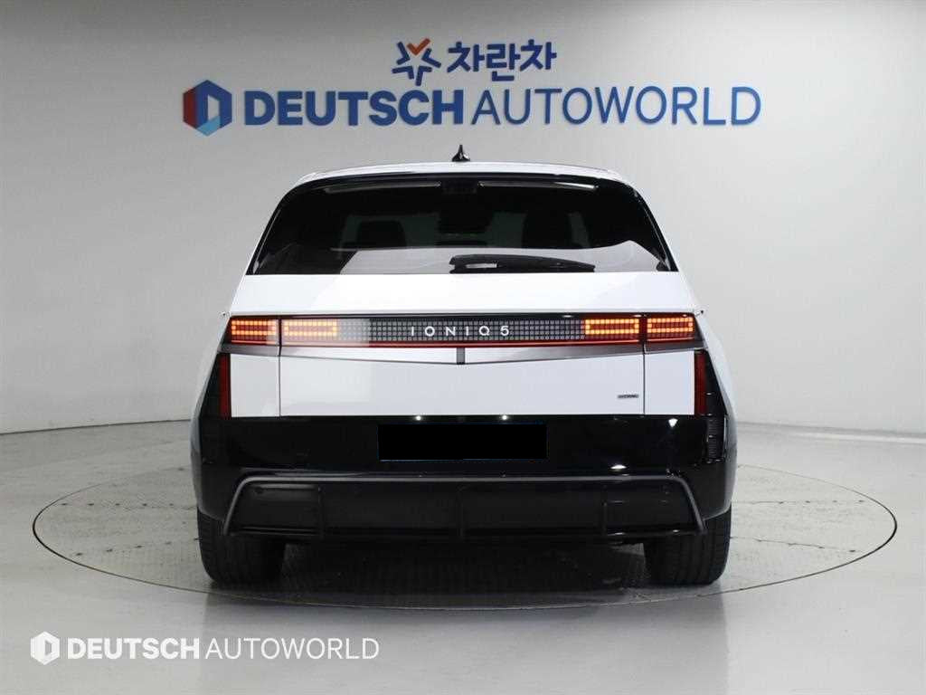 Hyundai Ioniq5 — photo 04
