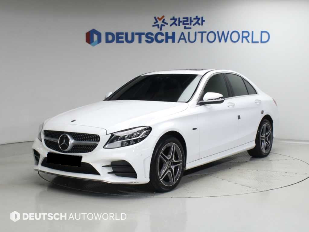 Mercedes-Benz C-Class — photo 01