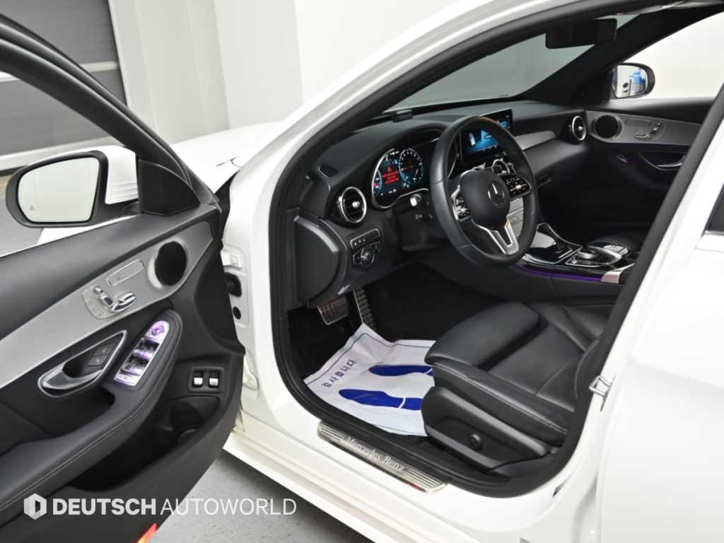 Mercedes-Benz C-Class — photo 11