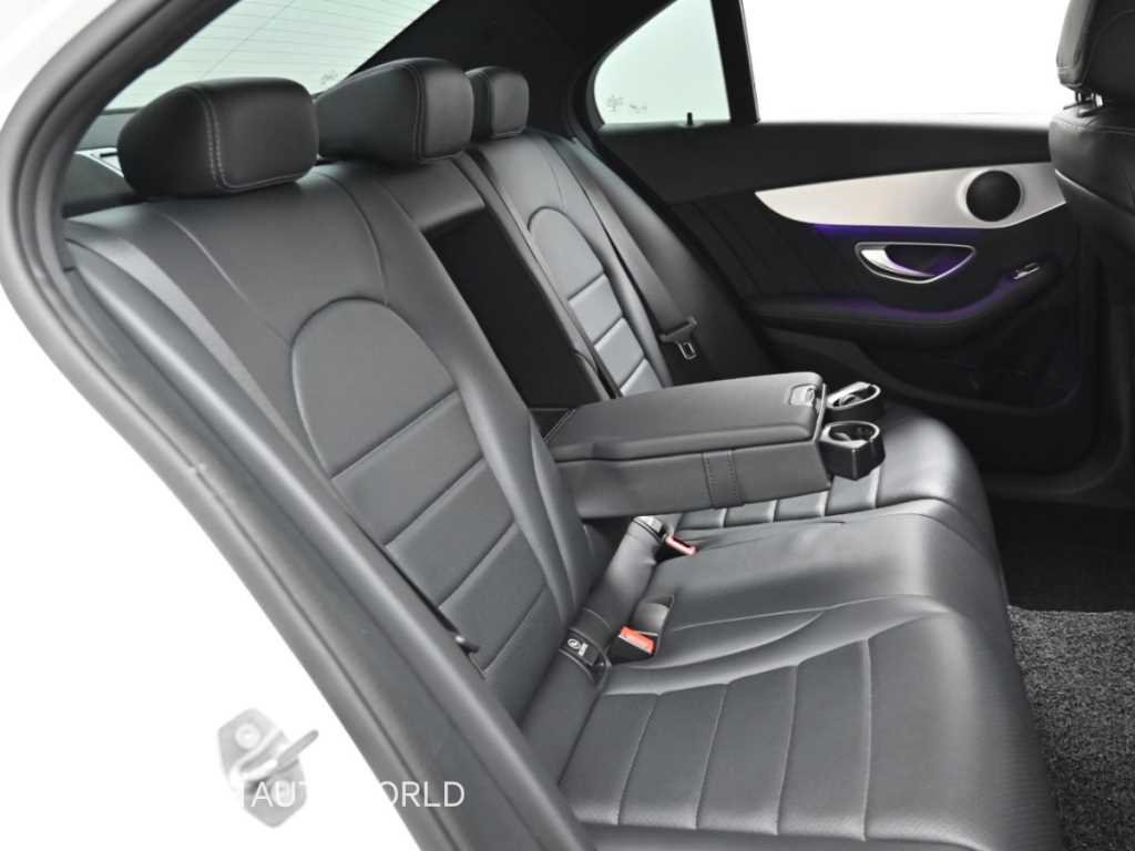 Mercedes-Benz C-Class — photo 12