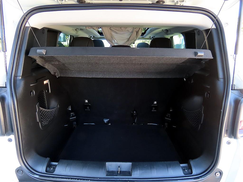 Jeep Renegade — photo 17