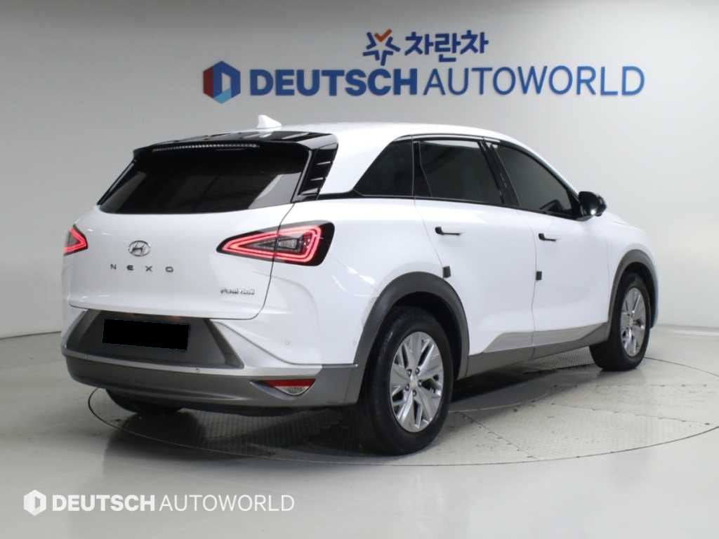 Hyundai Nexo — photo 02