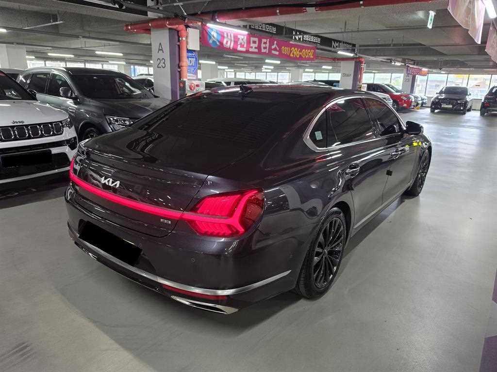 Kia K9 — photo 06